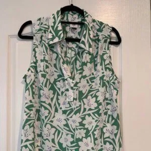 CAbi Green Floral Button-Up Blouse - Picture 11 of 13